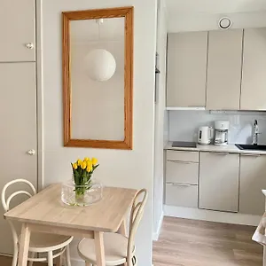  Appartement Just Renovated Stylish Nordic By Tram Stop